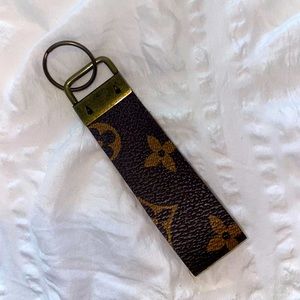 Repurposed Wristlet Chain